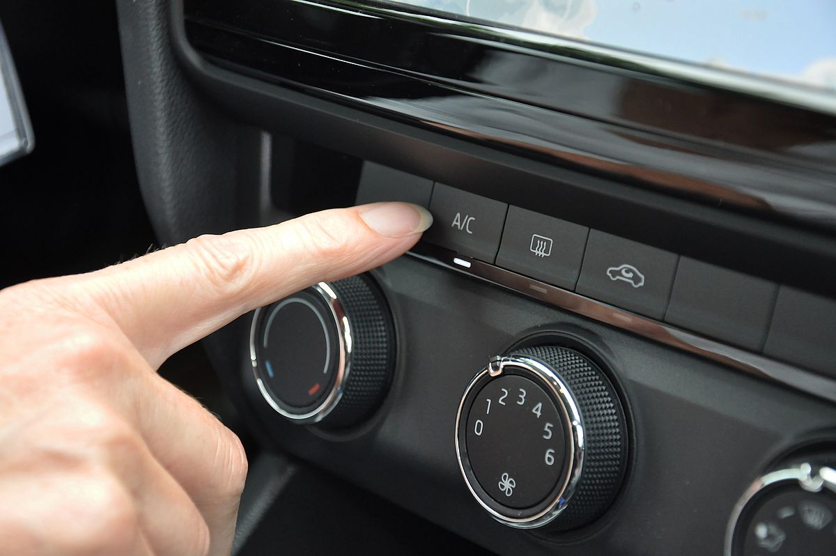Klimaanlage im Auto Gerüche vermeiden und Kühlung erhalten Presse Ace